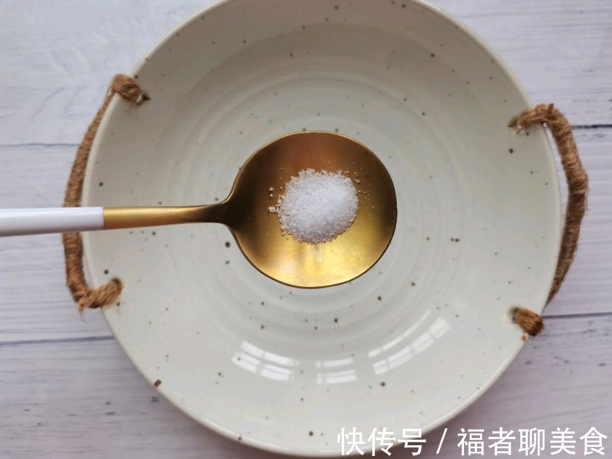 大碗|最简单的面条,直接做成清汤面,好吃还不油腻