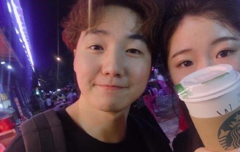 《好聲音》開播至今,單依純?yōu)楹慰偸桥^發(fā)對比舊照我明白了!