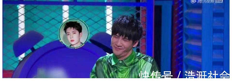 王一博又在玩你裤子上的链子了,要给链子打个蝴蝶结吗?