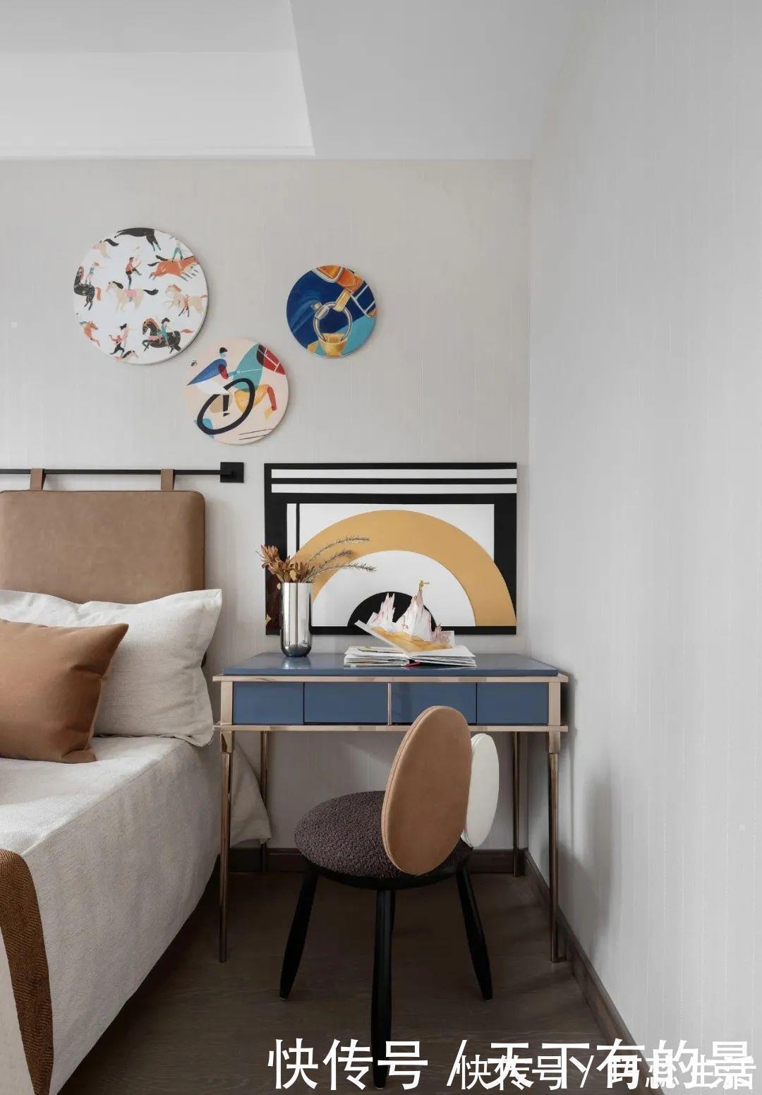 骑士精神|越来越多人装修选择中式风，像她的165㎡之家，入户就是诗意