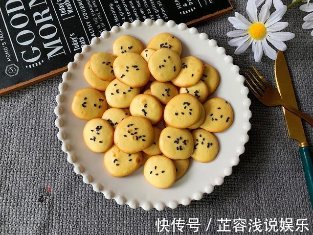 解馋|饼干别再买着吃了,只加3个鸡蛋,就能做的酥脆香甜,好吃又解馋