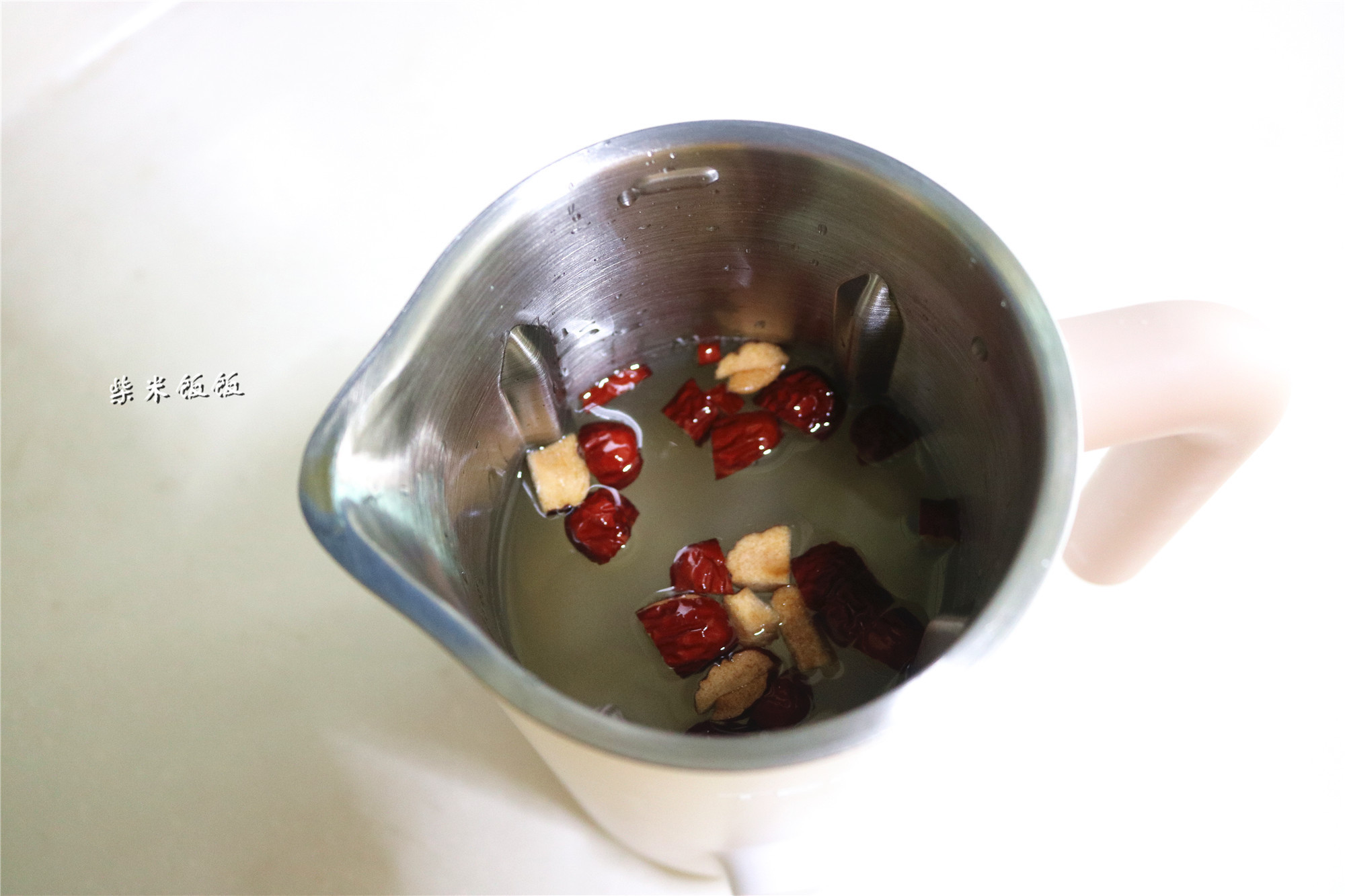 米糊|夏季天热，别吃冷饮多喝它，滋润脾胃，营养易吸收，对身体好