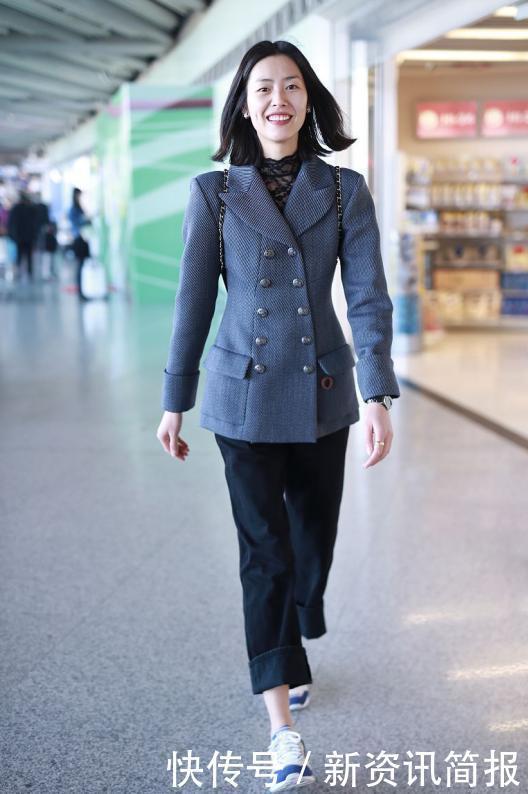 有种|最近有种穿法很火!叫“去繁从简”,西装+运动鞋舒适又时髦