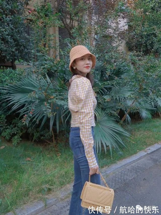 格子衬衫 秋冬牛仔裤太绝了！格子衬衫配牛仔裤显高又显瘦，教科书穿搭模板