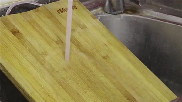 菜板|木菜板用久发霉开裂只需滴几滴,用10年像新买的一样,抓紧学会
