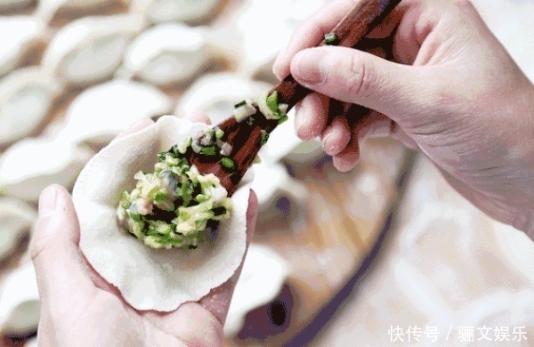 鲜味|韭菜馅饺子,这3种调料不要放,不然韭菜的颜色和鲜味会大打折扣