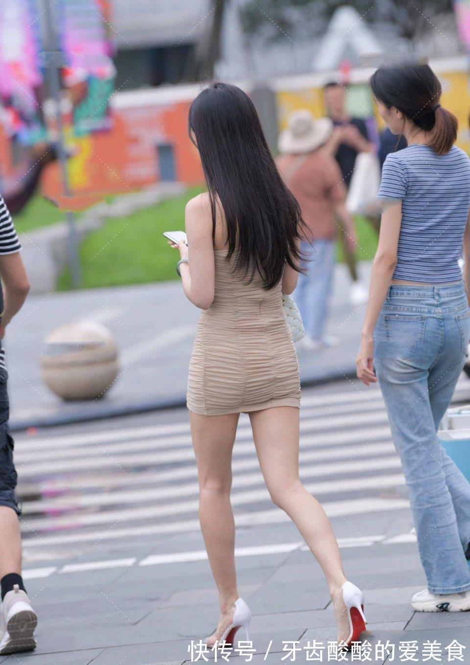 时尚|穿上连衣裙显出女性时尚魅力,让你看上去很美