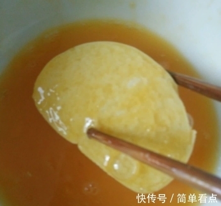 外酥|炸馍片,只蘸蛋液就错了!还要蘸点它,外酥里软,鲜香入味不油腻