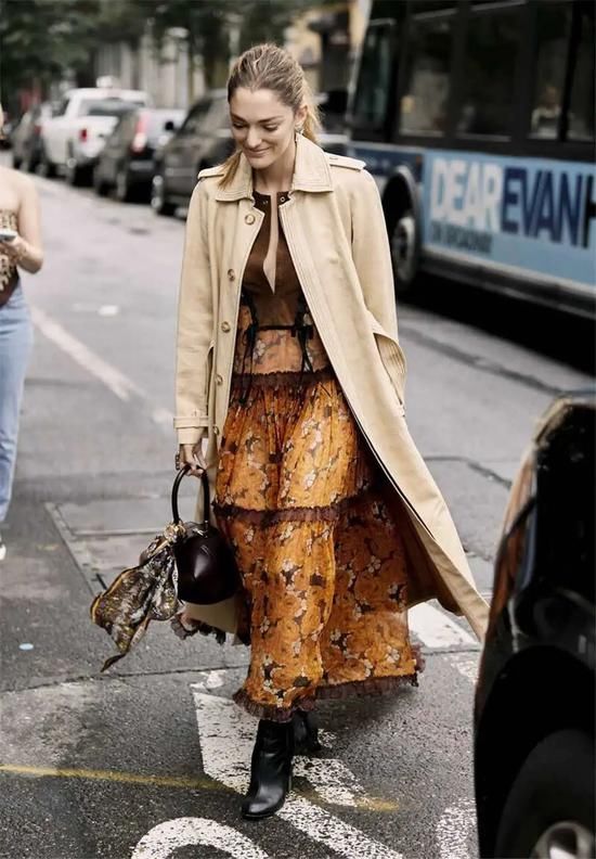 蕾丝裙搭配外套！春天应该这样穿