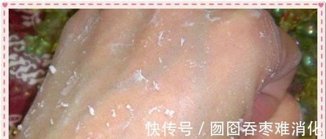 肌肤|早晚护肤做好这几点, 闭口粉刺一天比一天少, 肌肤比抛光还光滑!