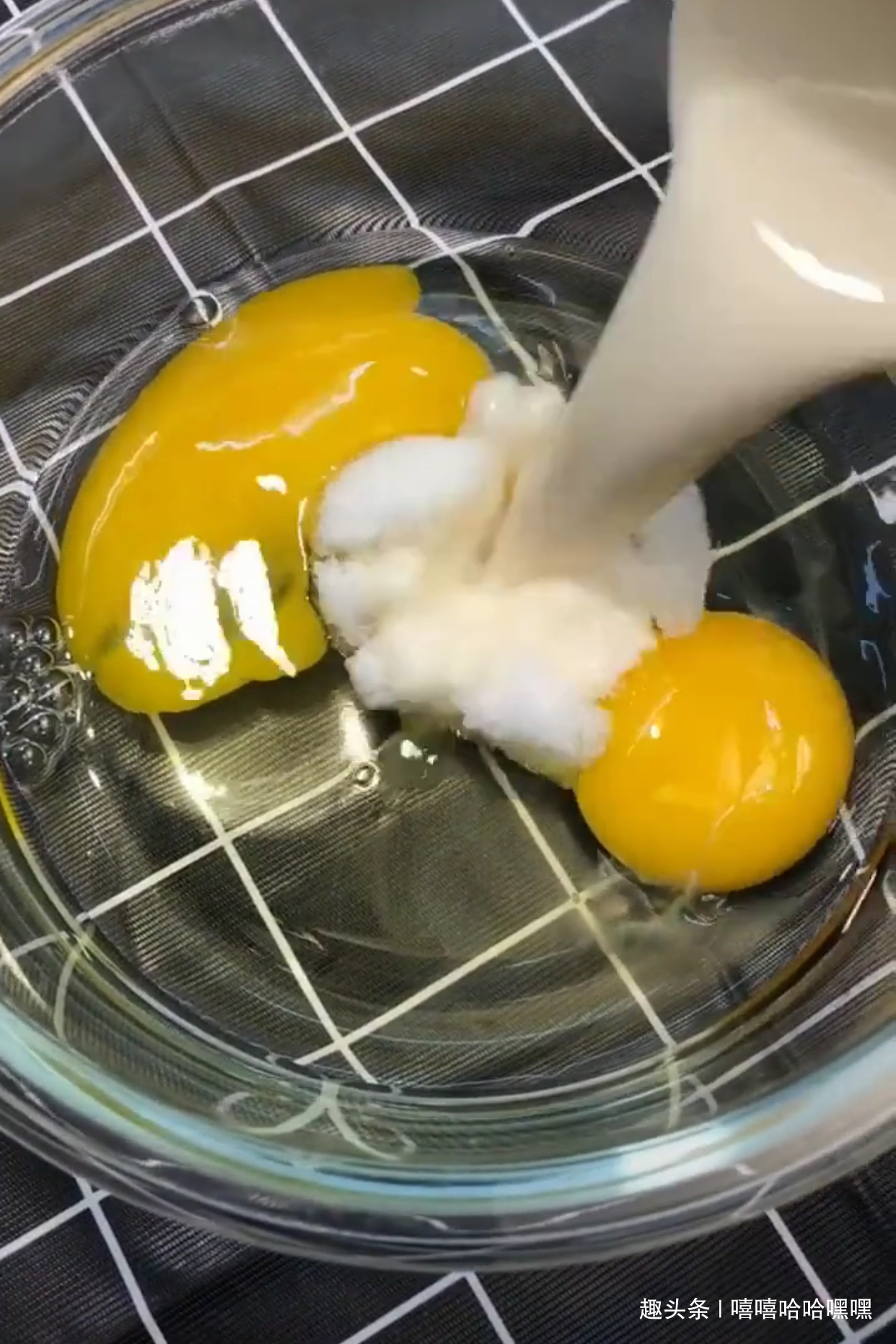 香酥好吃大蛋挞,酥酥软软真美味,小朋友的最爱!