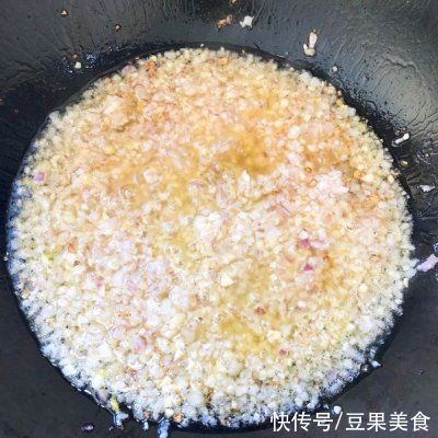 黄豆酱|老妈做的自制酱香饼，怎么吃都不腻