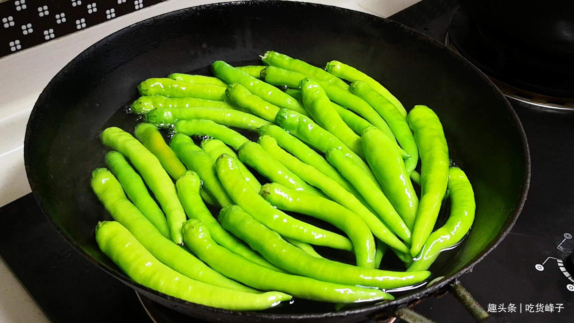 腌辣椒要牢记“5要点”，腌的辣椒耐放不发霉，咸香可口味道棒