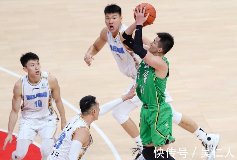 首钢|三旬老汉教首钢双塔做人,辽宁胜首钢最大的功臣应该是李晓旭