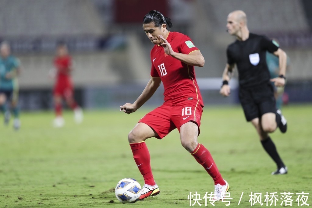 锋线|郭田雨都靠边站!李铁练出国足真正锋线顶梁柱,比艾克森更完美!