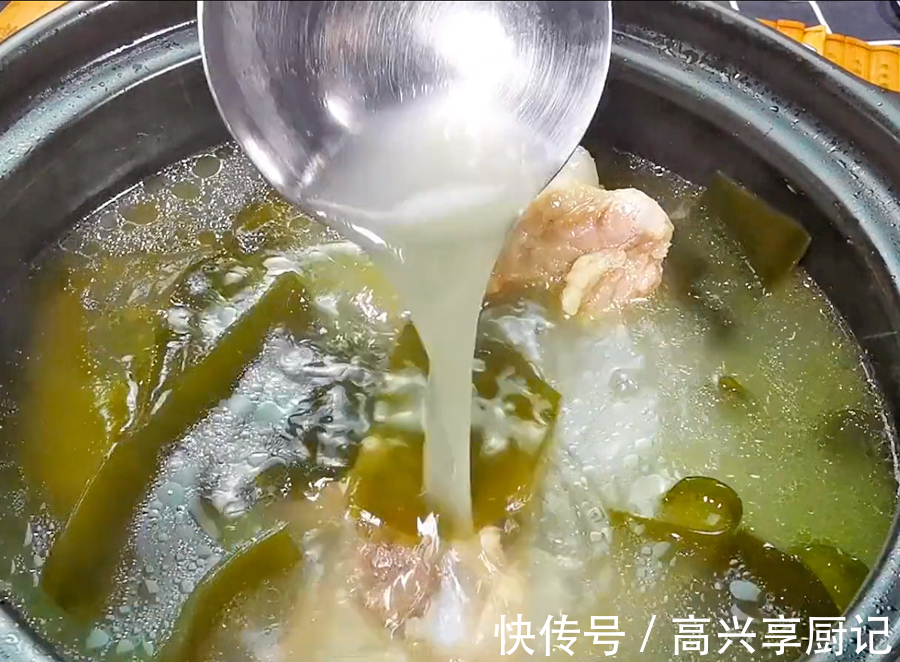 砂锅|春季,做海带排骨汤,要记住“3开3落”,把营养给“煮”出来