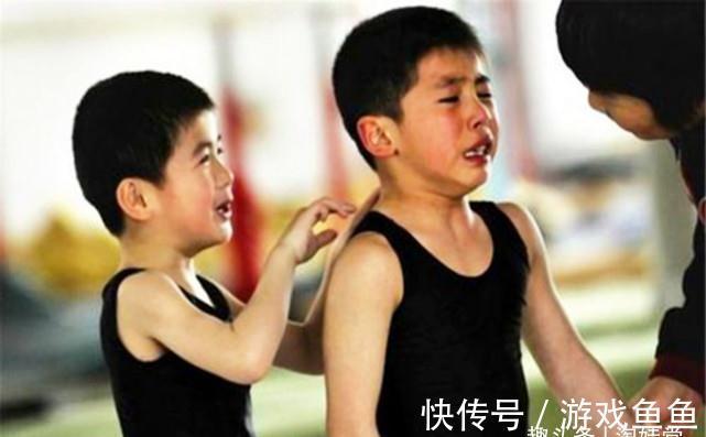 孩子|孩子遭受到“校园欺凌”时,父母的反应很关键,3句话别对娃说