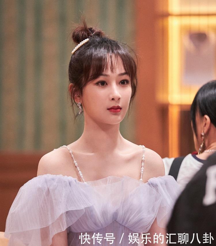 口红|普通女生有3个特征,到了30岁也有少女感,老天爷赏饭吃