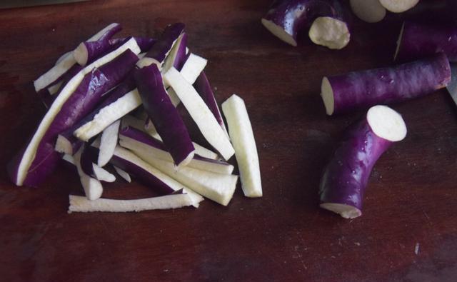 茄子此做法,鲜香解馋,儿子又多吃了一碗饭