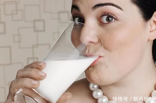 每天喝杯牛奶,好处多这4类人尽量远离,或许对你身体有帮助