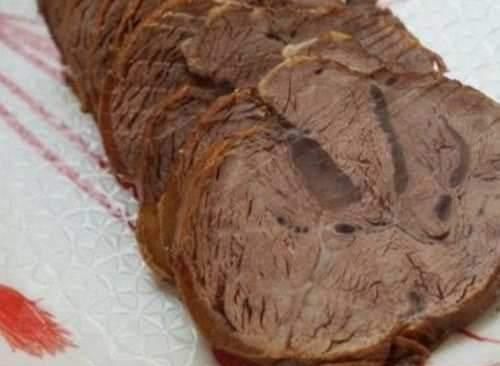 拍打|卤牛肉时,别第一步就焯水,很多人都做错,难怪牛肉塞牙咬不动