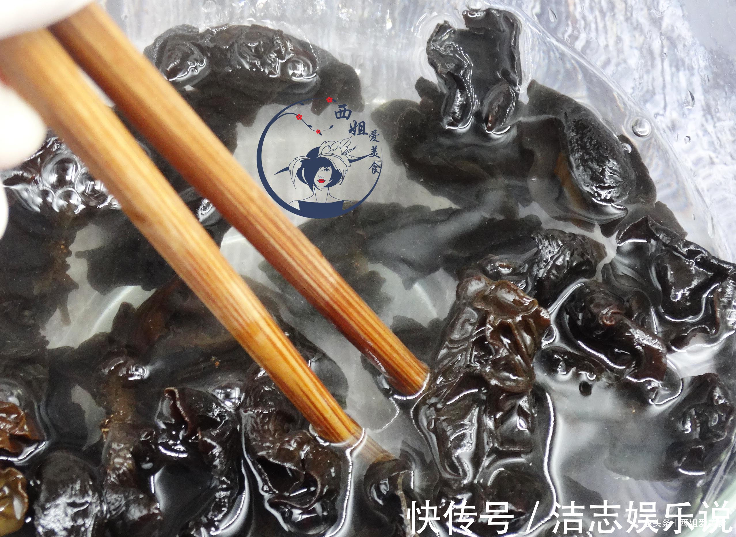 泡木耳,不能只用水泡,学会这个窍门,5分钟泡发,木耳又大又好