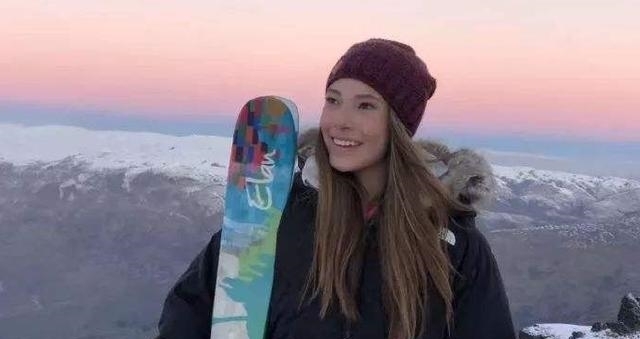 少女|16岁美籍少女,放弃美国国籍加入中国国籍,短短三月斩获3枚金牌