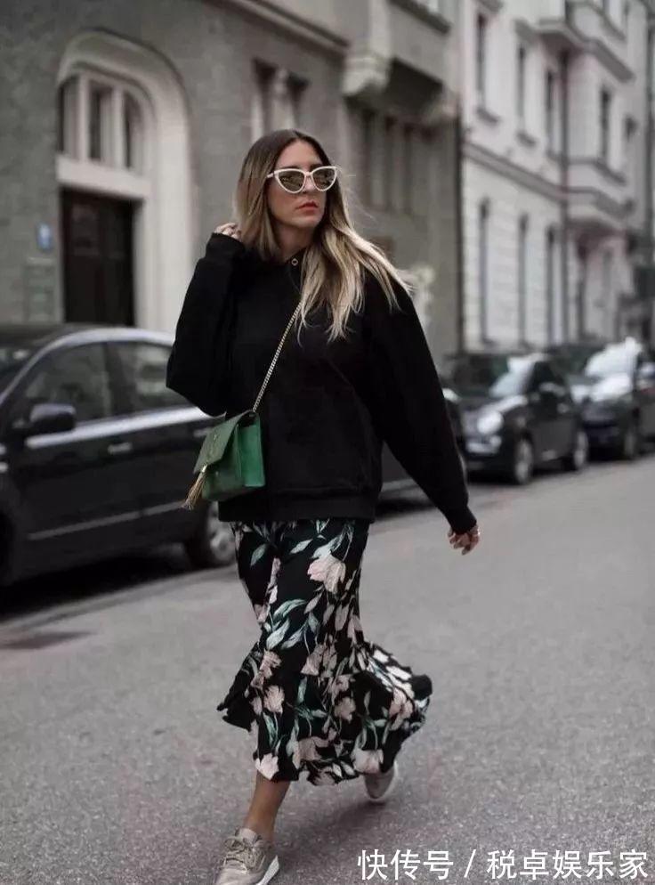 阔腿裤 30岁以上的女人这样穿卫衣，减龄又得体！快看时尚达人的穿搭心机