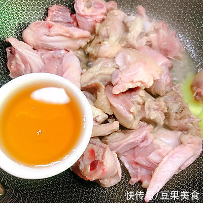 香菇焖鸡|自制香菇焖鸡，再也不用买了