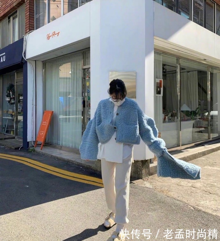 小饰品|慵懒风清纯又迷人,几件单品就能穿出法式风格