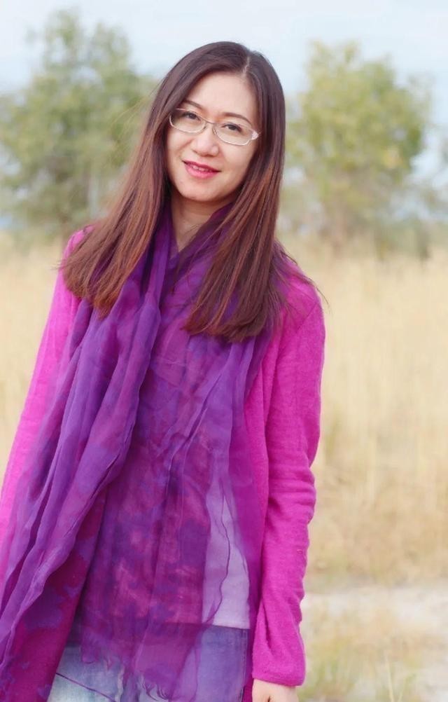 书法作品#小学女教师将书法写到了极致,获第五届全国妇女书法作品展最高奖