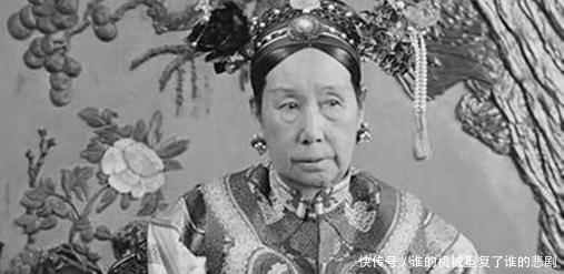 胡博!荷兰画家为慈禧画了2幅肖像,其中一幅因太过真实,不敢给慈禧看