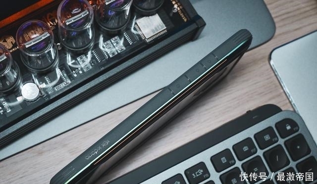 发布|华为mate40发布之际,聊聊mate30半年使用感受和配件