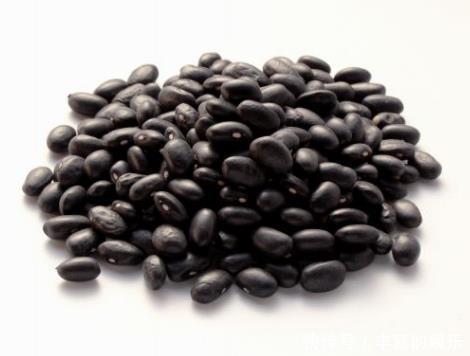 作用|“黑色食物”胜过吃补药,推荐6款养生食物可降低血脂和抗衰老