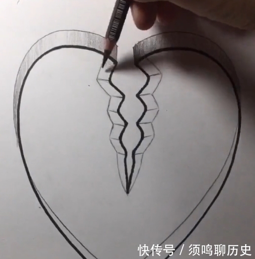 手绘&美术生手绘撕裂的心,成画有3D效果,网友:失恋的人受不了