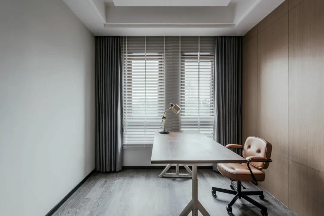 软装|不靠软装也漂亮！140㎡现代简约，摈弃繁杂的设计，高级朴素