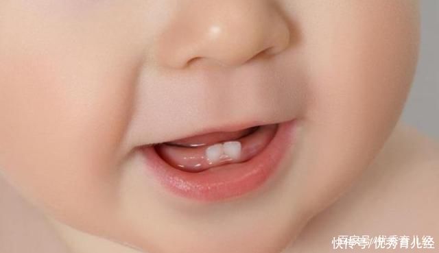 顺序|宝宝出牙有哪些症状?出牙顺序与时间表!