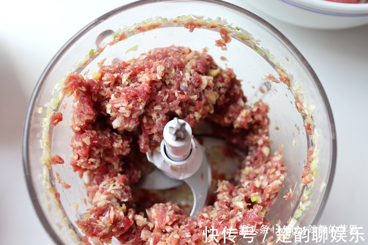 自制牛肉脆皮肠，零添加剂无色素，煮一锅吃一周，营养早餐不犯愁