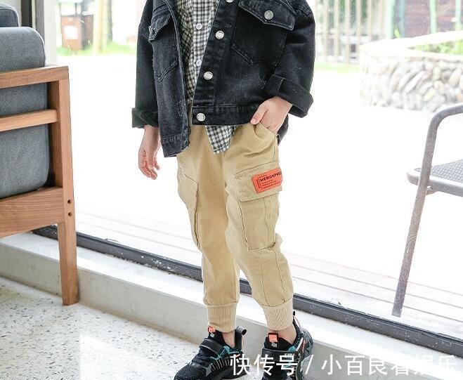 媳妇 就别给孩子乱穿鞋了,看我媳妇买回来的运动鞋,舒适更透气