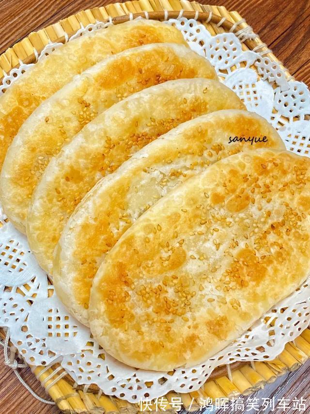 面食|蛋饼、葱油饼、糖酥饼...200+面食菜谱,她教你连吃7个月不重样