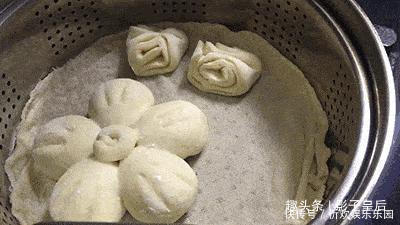 蒸馒头时,只会放白糖和酵母可不行!多加几滴它,8分钟就发满盆