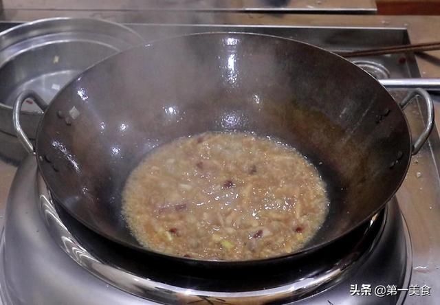 做法|厨师长分享莲藕新吃法，地道老式做法，一煎一顿，出锅比肉还香