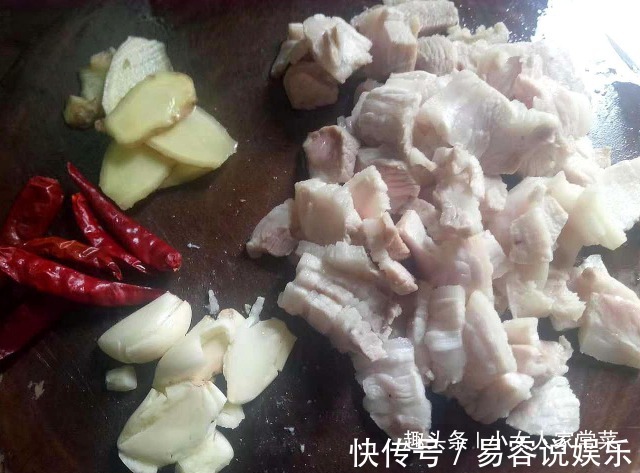 白菜和他才是绝配,冷天吃最合适,比人参还营养,孩子多吃身体