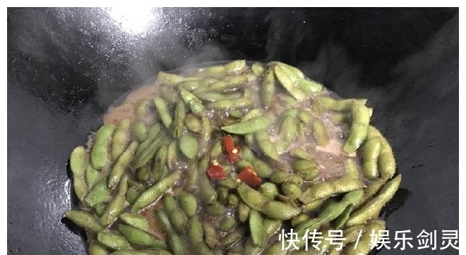 臭豆腐|这菜闻着臭,吃着香,尝一口就能让你停不下来,一斤根本不够吃