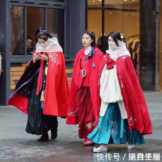 汉服&中国校服千篇一律,汉服落落大方,用汉服取代校服行得通吗?