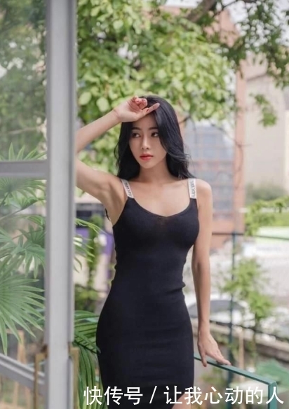 满满|洒脱自在的连衣裙美女,清新淡雅,满满女神范!