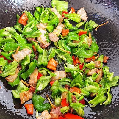 蒜头|五花肉炒青椒豆腐干