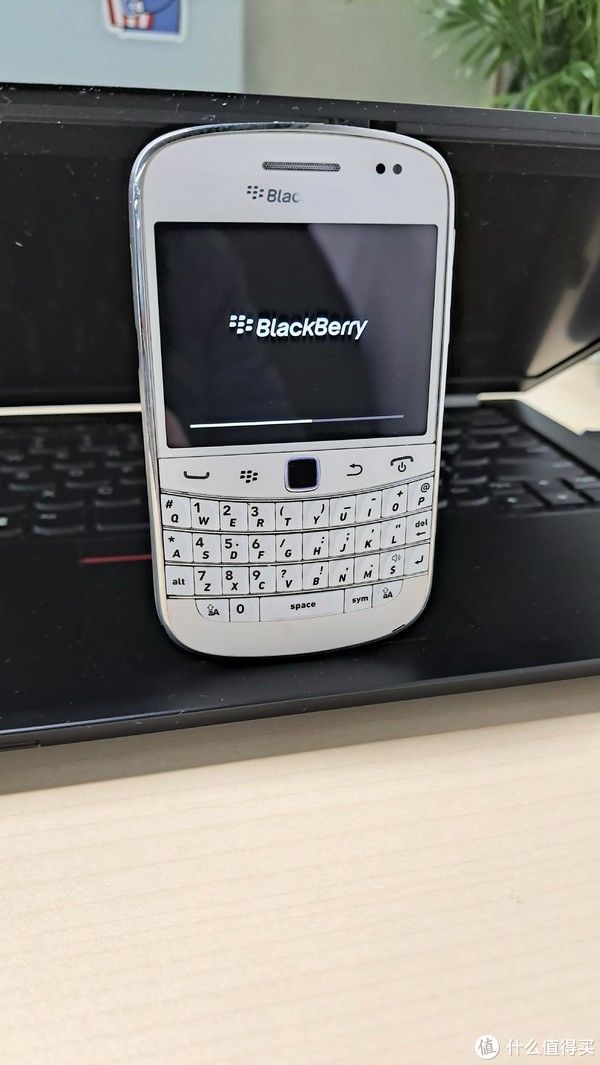 电池容量|开箱晒物 篇十二：全键盘手机的巅峰一定是黑莓，黑莓的巅峰机型绝对是9900-记我的老宝贝儿黑莓9900