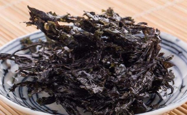 孩子特别爱吃的虾滑,制成紫菜虾滑汤,保管吃上两碗饭