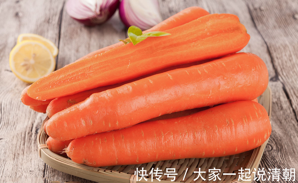 蓝莓|胡萝卜配上此物,男女多吃,可预防重度近视,增进视力,早食早好